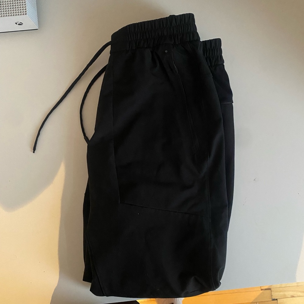 lululemon joggers